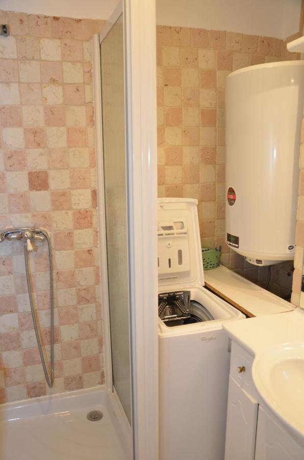 Ferienwohnung Les Pieds Dans L'Eau Saint-Cyr-sur-Mer Exterior foto